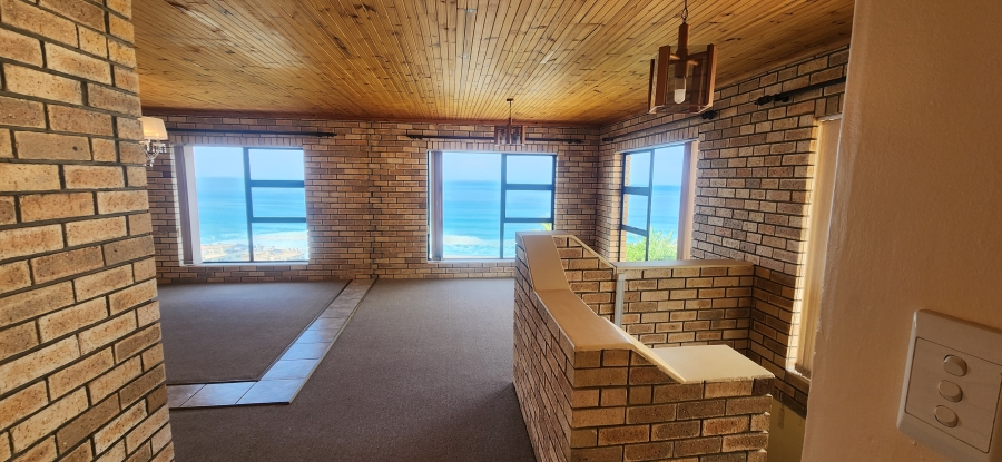 5 Bedroom Property for Sale in Dana Bay Western Cape
